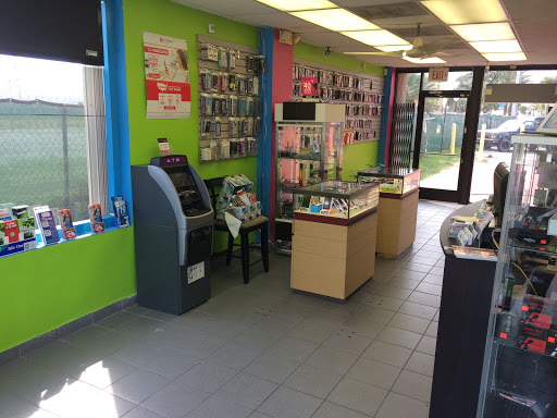 Mobile Phone Repair Shop «The Wireless Shop», reviews and photos, 26 S Federal Hwy, Dania Beach, FL 33004, USA