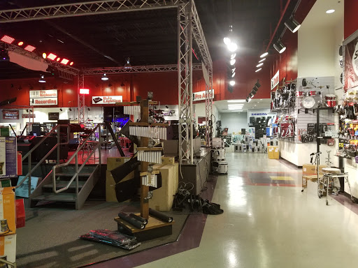 Musical Instrument Store «Sam Ash Music Stores», reviews and photos, 11805 Commons Dr, Cincinnati, OH 45246, USA