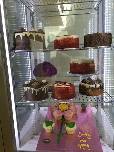 Lola's Cupcakes Mayfair - Bakery