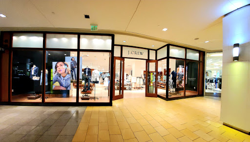 Clothing Store «J.Crew», reviews and photos, 4037 Westheimer Rd, Houston, TX 77027, USA