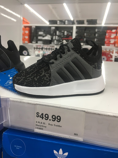 Shoe Store «WSS», reviews and photos, 2520 S Bristol St, Santa Ana, CA 92704, USA