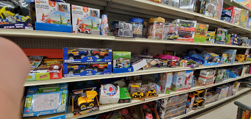 Discount Store «Big Lots», reviews and photos, 16100 E 10 Mile Rd, Eastpointe, MI 48021, USA