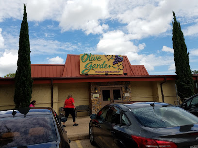 Olive Garden Italian Restaurant - 12711 Gulf Fwy, Houston, TX 77034