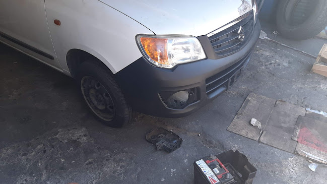Servi-Parts Assistance y Compania - Taller de reparación de automóviles