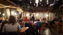 Atmosphère du Restaurant français La Cabane - Restaurant à Val Thorens - n°10