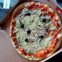 Plats et boissons du Pizzeria Pizzas.com à Montluçon - n°2