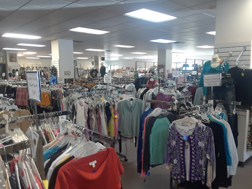 Thrift Store «Hendersonville Samaritan Thrift Store», reviews and photos