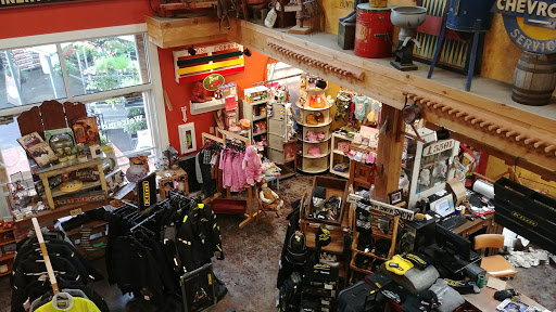 LJC Feed-Pet & Farm Supply