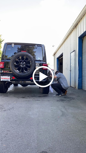 Auto Parts Store «Newberg Dodge Jeep Chrysler Ram», reviews and photos, 2809 Portland Rd, Newberg, OR 97132, USA