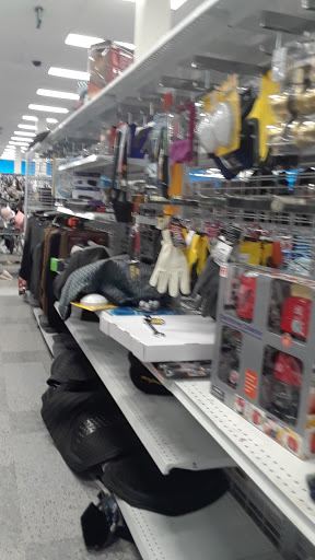 Clothing Store «Ross Dress for Less», reviews and photos, 9727 Laurel Canyon Blvd, Arleta, CA 91331, USA