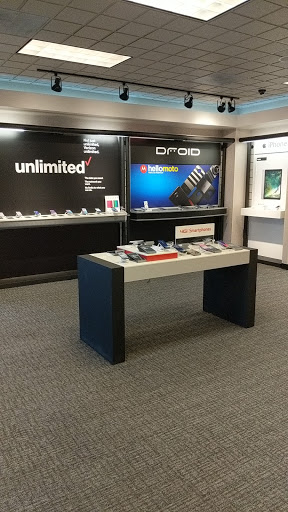 Cell Phone Store «Verizon Authorized Retailer - Wireless Plus Moorpark», reviews and photos, 766 New Los Angeles Ave #6, Moorpark, CA 93021, USA