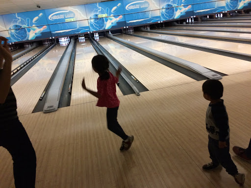 Bowling Alley «Mercury Lanes Inc», reviews and photos, 7630 Schaefer Rd, Dearborn, MI 48126, USA