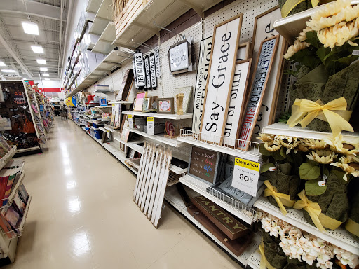Craft Store «Michaels», reviews and photos, 180 S Mannheim Rd, Hillside, IL 60162, USA