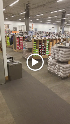 Shoe Store «DSW Designer Shoe Warehouse», reviews and photos, 7321 Lake St, River Forest, IL 60305, USA