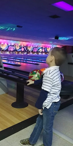 Bowling Alley «Parkside Lanes», reviews and photos, 815 S Co Rd 200 W, Greensburg, IN 47240, USA