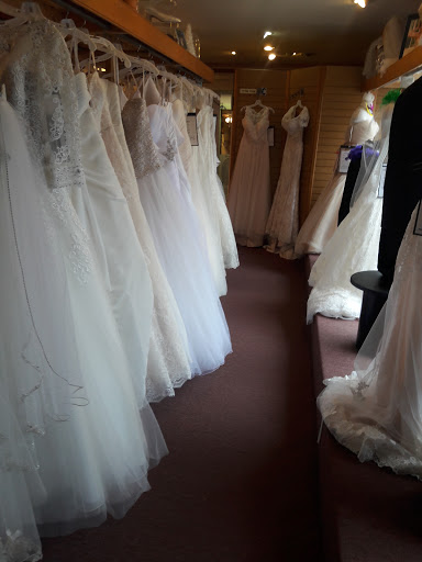 Bridal Shop «Wedding Plantation», reviews and photos, 3900 Noe Bixby Rd, Columbus, OH 43232, USA