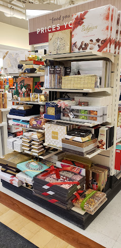 Department Store «Marshalls & HomeGoods», reviews and photos, 6128 Grand Ave, Gurnee, IL 60031, USA