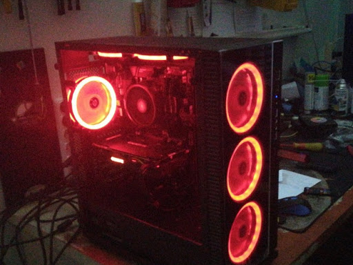 ΔΙΠΛΟ ΚΛΙΚ Ανοιχτές ώρες