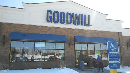 Thrift Store «Goodwill - Maple Grove: Dunkirk Lane N», reviews and photos, 9530 Dunkirk Ln N, Maple Grove, MN 55311, USA