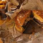 Photo n° 2 de l'avis de A... fait le 31/03/2024 à 11:51 pour L'Artisan du Burger à Paris