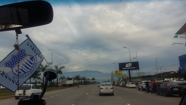 Km 4 1/2 Vía Machala - Pasaje, Frente a Holcim, Machala, Ecuador