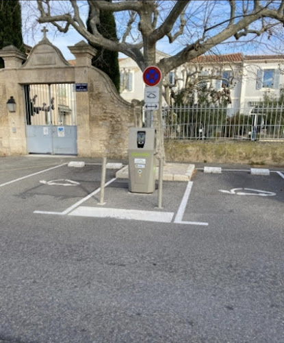 Borne de recharge de véhicules électriques SIMONE Charging Station Maussane-les-Alpilles