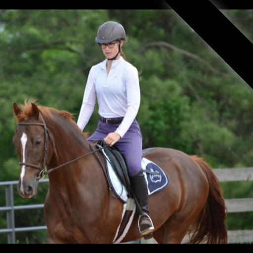 Isi Seiyr - Equestrian Riding School