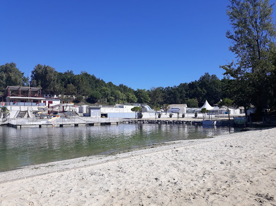 Piscine a Monclar de Quercy Beach