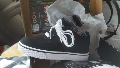 Sporting Goods Store «Big 5 Sporting Goods - SeaTac Village», reviews and photos, 1916 S. 320th, Federal Way, WA 98003, USA