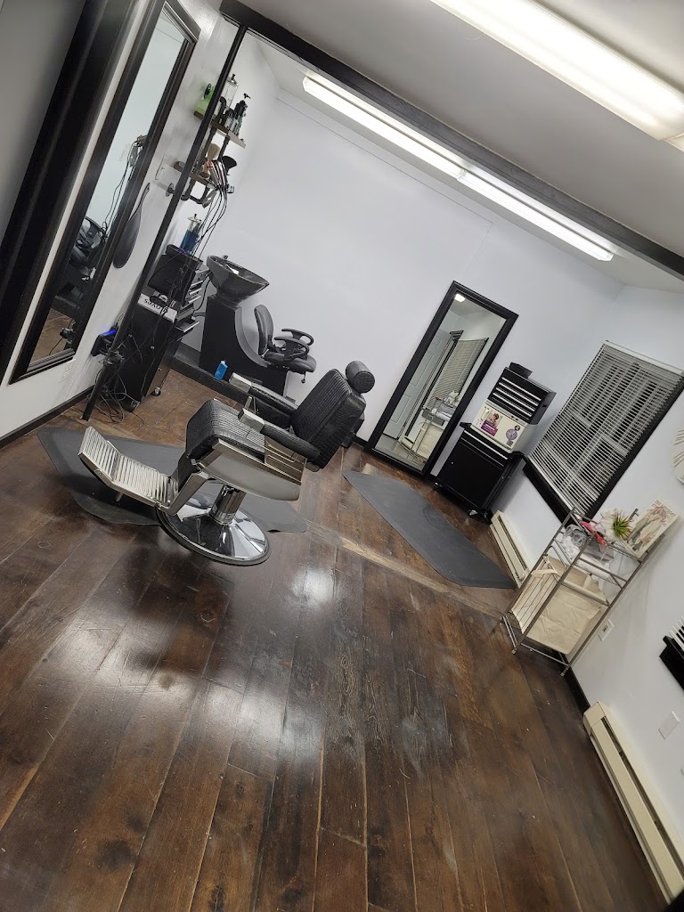 Lined Up Barber Shop & Spa 59901