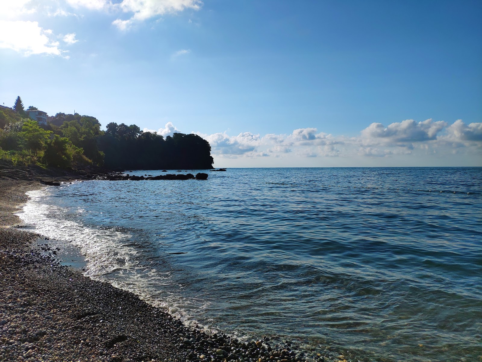 Denizkizi Plaji的照片 带有碧绿色纯水表面
