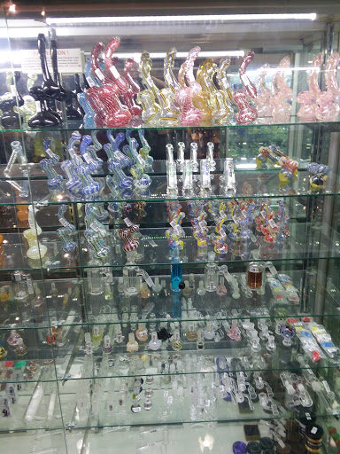 Tobacco Shop «Wizard Smoke Shop», reviews and photos, 39 Newark Pompton Turnpike, Little Falls, NJ 07424, USA