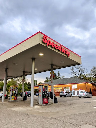 Speedway, 22380 Pontiac Trail, South Lyon, MI 48178, USA, 