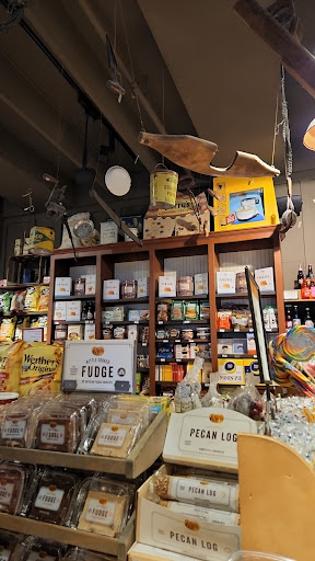 American Restaurant «Cracker Barrel Old Country Store», reviews and photos, 1301 League Line Rd, Conroe, TX 77304, USA