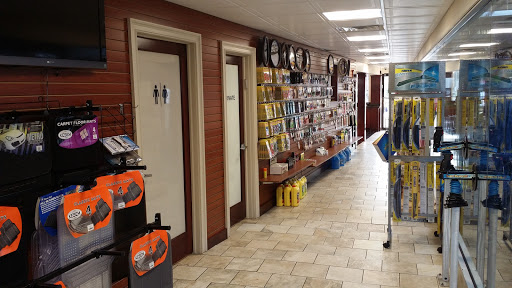 Car Wash «Wellwood Car Wash», reviews and photos, 990 Wellwood Ave, Lindenhurst, NY 11757, USA