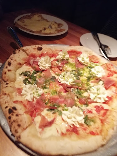 Opiniones de Genoveva Pizza & Birra en Montevideo - Pizzeria