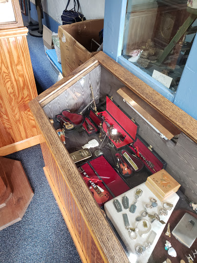 Jeweler «Limited Unlimited Jewelers», reviews and photos, 8 S Moger Ave # A, Mt Kisco, NY 10549, USA