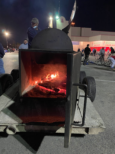 Shopping Mall «Lyons Avenue Shopping Center», reviews and photos, 5800 Lyons Ave, Houston, TX 77020, USA