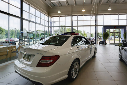 Mercedes Benz Dealer «Mercedes-Benz of Ann Arbor», reviews and photos, 570 Auto Mall Dr, Ann Arbor, MI 48103, USA