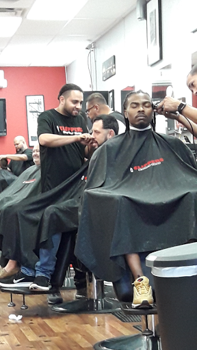 Barber Shop «Clippers Barber Shop», reviews and photos, 3635 Aloma Ave, Oviedo, FL 32765, USA