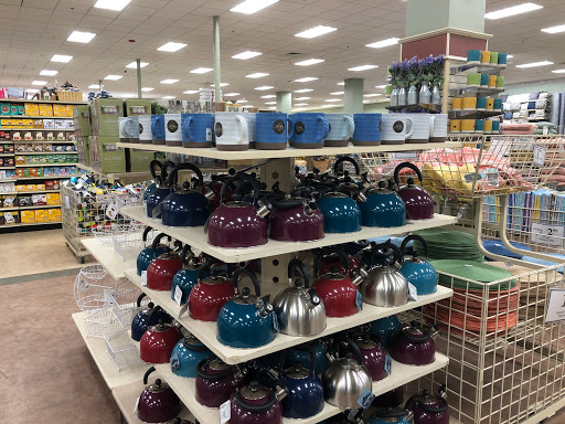 Home Goods Store «Christmas Tree Shops», reviews and photos, 365 US-206, Bridgewater, NJ 08807, USA