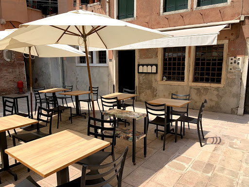 Yard Restaurant - Corso Cavour, 17a, 37121 Verona VR, Italia
