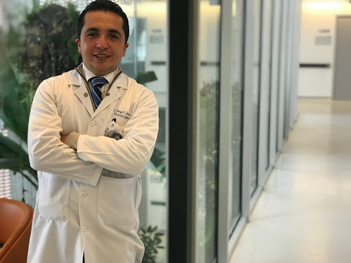 Dr. Diego Fernando Gómez Amarillo, Neurocirujano