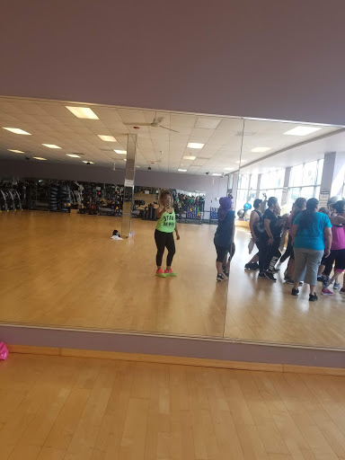 Health Club «Womens Workout World - Berwyn», reviews and photos, 6342 W Cermak Rd, Berwyn, IL 60402, USA