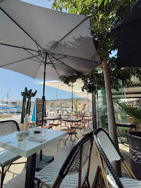 Atmosphère du Restaurant La Barque - La Ciotat - Vue Mer- Notre cuisine du sud - n°7