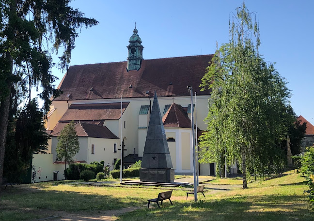 Recenze na Kostel Nejsvětější Trojice v Brno - Kostel