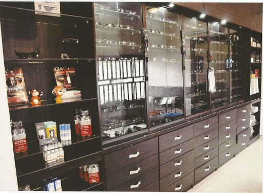 The Eye Surgery & Laser Centre, phase 2, G.R.A, 114A Bodo Road, Elechi, Port Harcourt, Nigeria, Optician, state Rivers