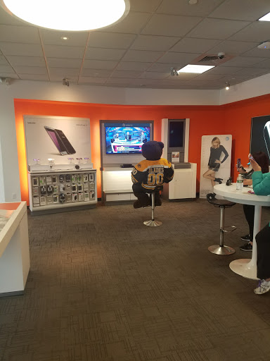 Cell Phone Store «AT&T», reviews and photos, 860 Providence Hwy, Dedham, MA 02026, USA