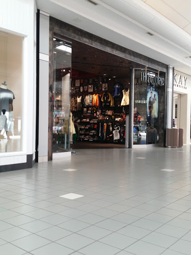 Shopping Mall «Moorestown Mall», reviews and photos, 400 NJ-38, Moorestown, NJ 08057, USA