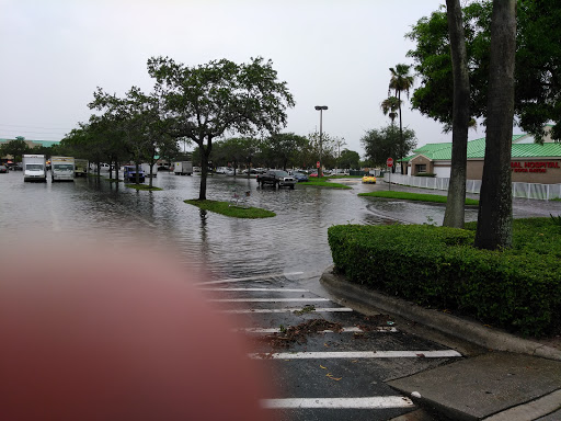 Liquor Store «ABC Fine Wine & Spirits», reviews and photos, 9894 Glades Rd, Boca Raton, FL 33434, USA